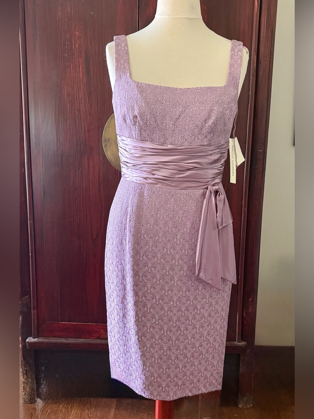 Maggy London Dusty Rose Textured Sleeveless Dress